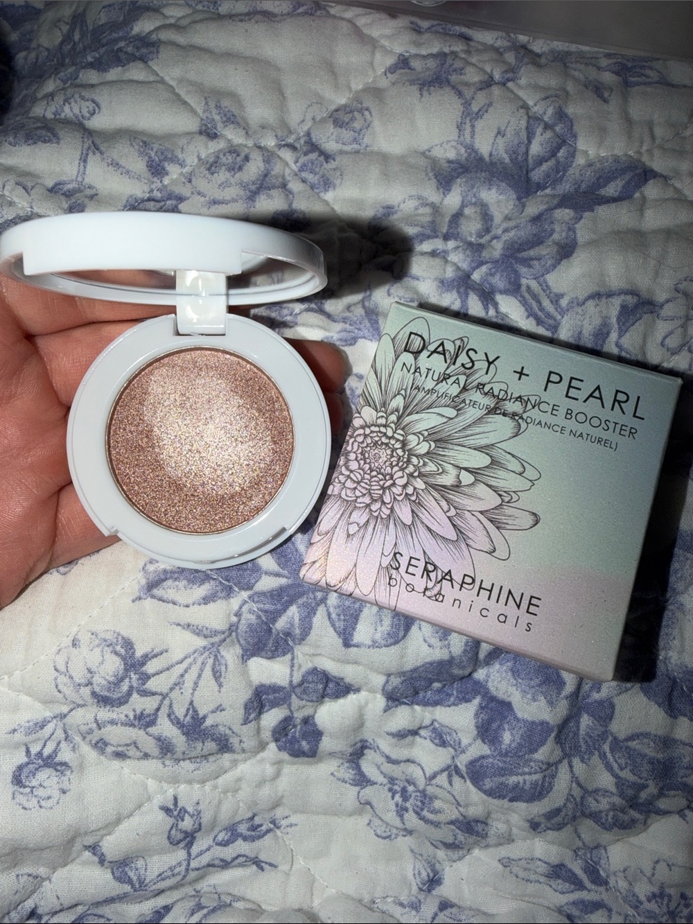 Daisy + Pearl Natural Radiance Booster Highlighter - Shimmery Rose Gold